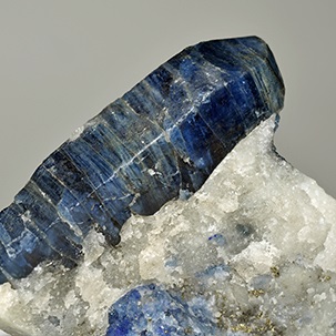 Afghanite گوهرشناسی