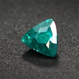 Dioptase گوهرشناسی