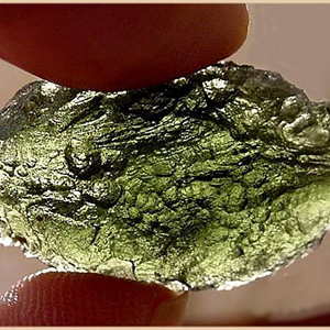 Natural Glass گوهرشناسی